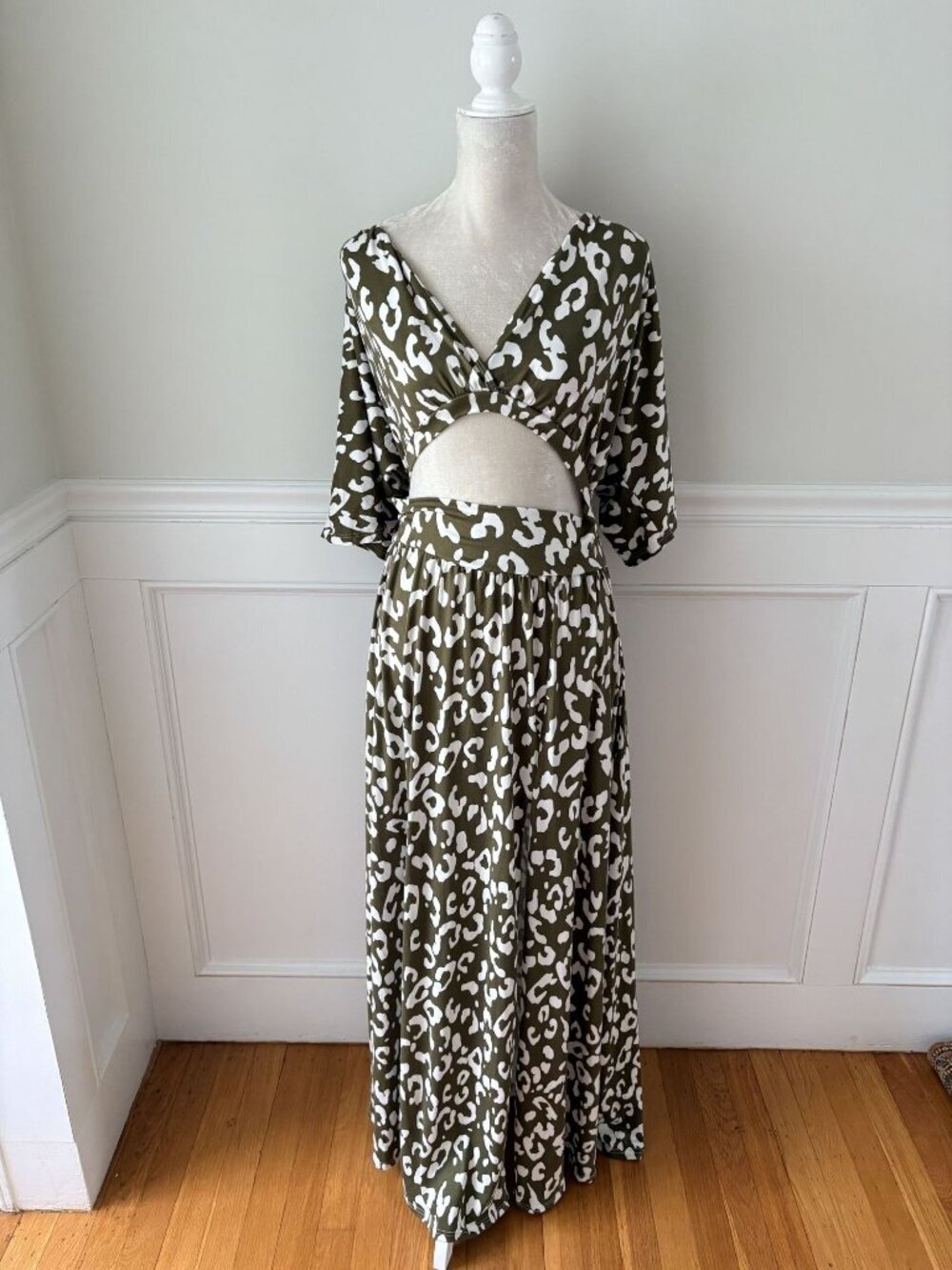 Eldridge Printed Cutout Maxi Dress Green 3X Stretch Jersey - Picture 2 of 6